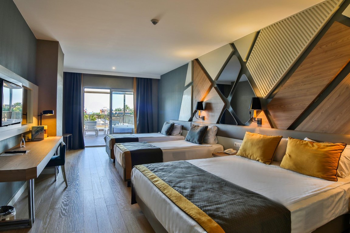 imagini hotel SATURN PALACE LARA